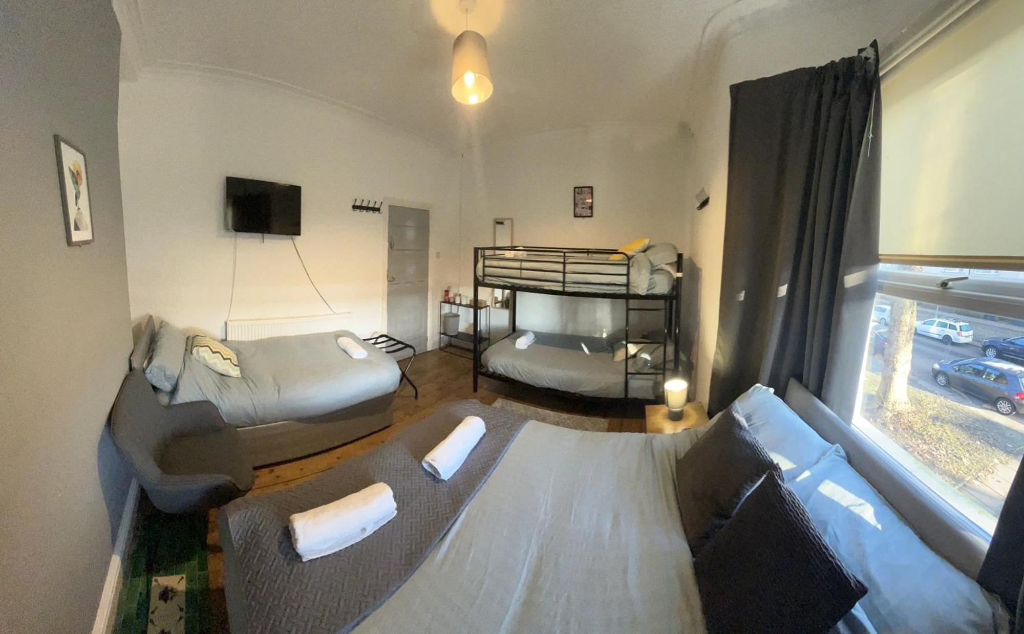 Rooms Anfield- 5 Mins From Lfc Ливърпул Екстериор снимка