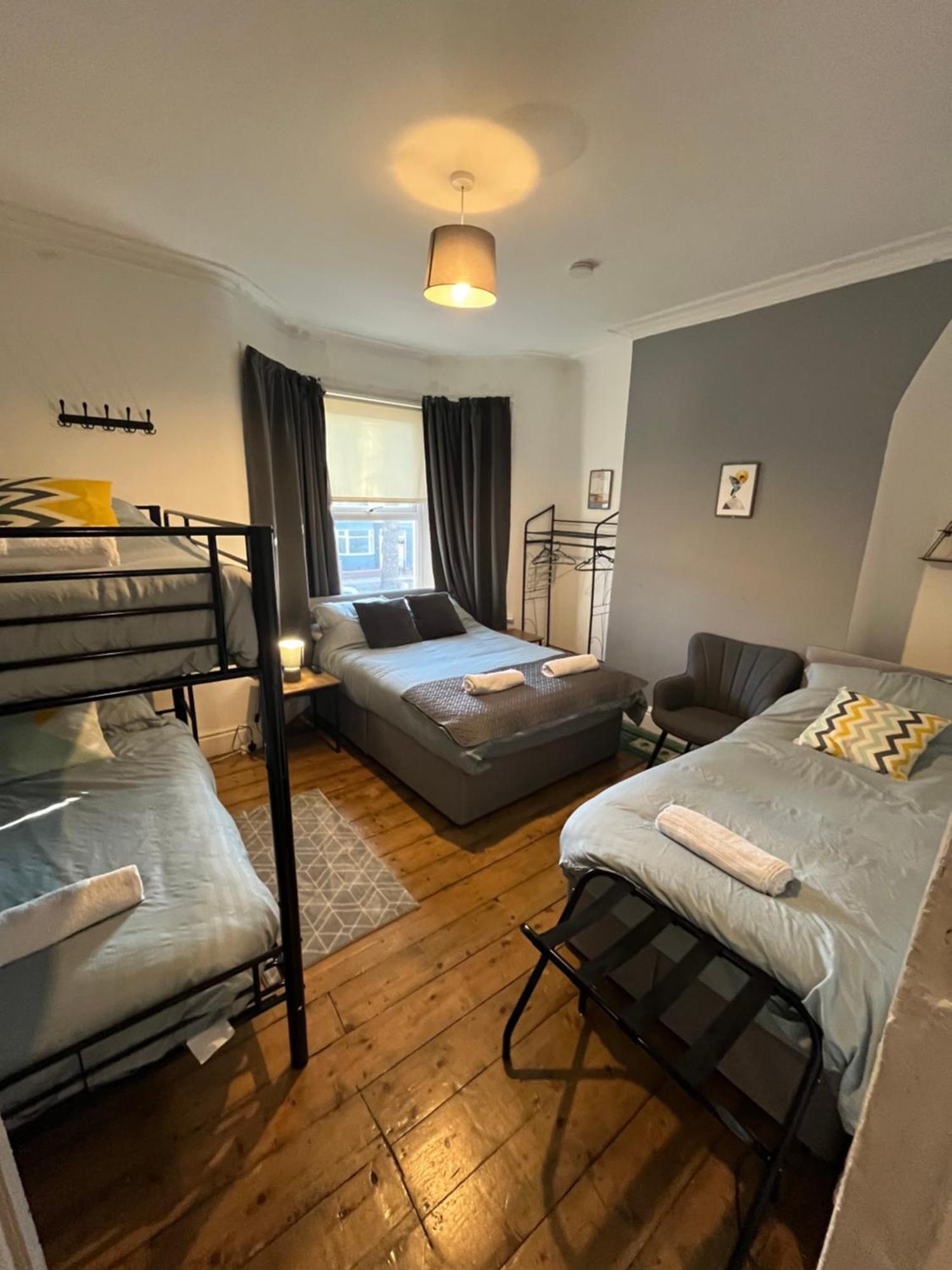 Rooms Anfield- 5 Mins From Lfc Ливърпул Екстериор снимка